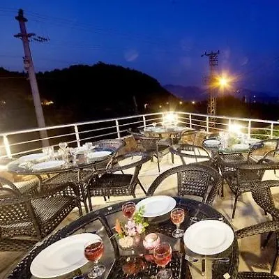 Zeus Hotel Icmeler
