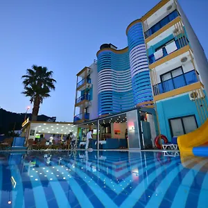 Hotel Yade Luxe, Icmeler